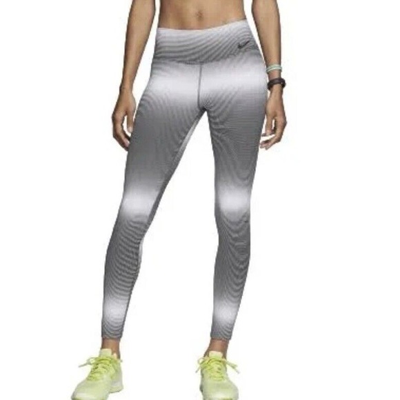 Nike Dri-Fit Mid-Rise Legendary Horizon Slim Fit Legging M NWOT - Picture 1 of 6